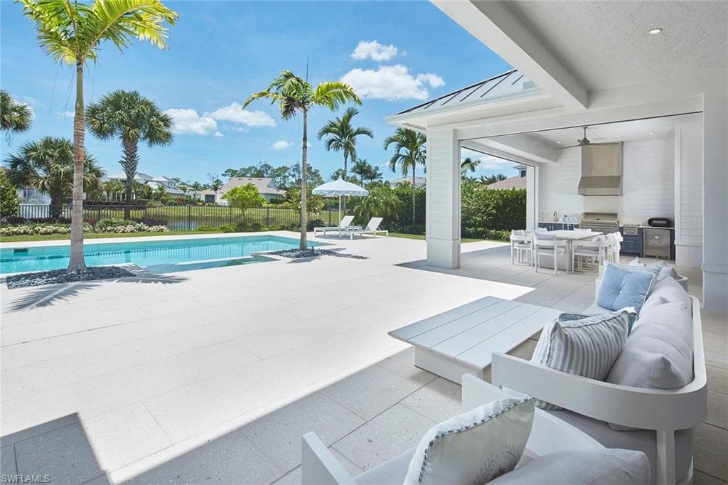 16764 Enclave CIR-33