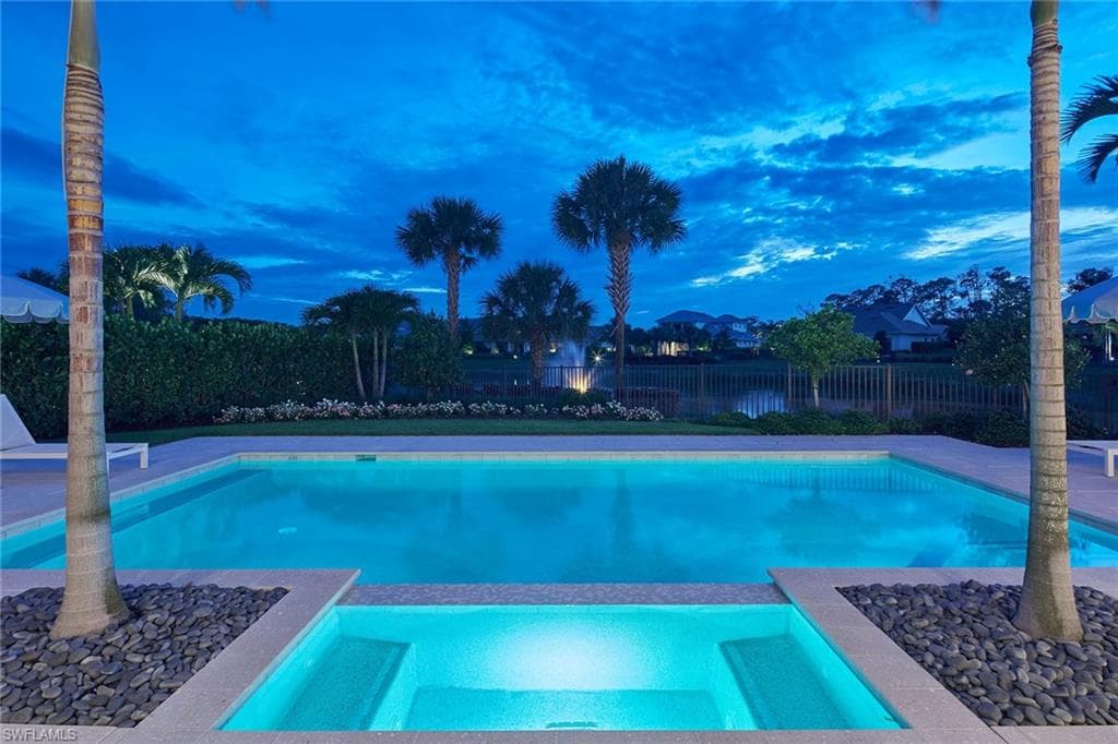 16764 Enclave CIR-41