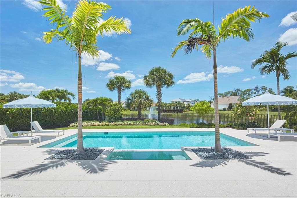 16764 Enclave CIR-40
