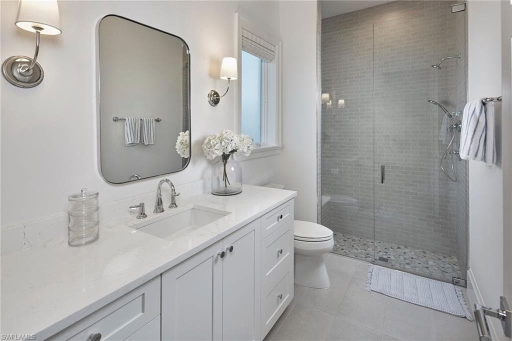 16764 Enclave CIR-25
