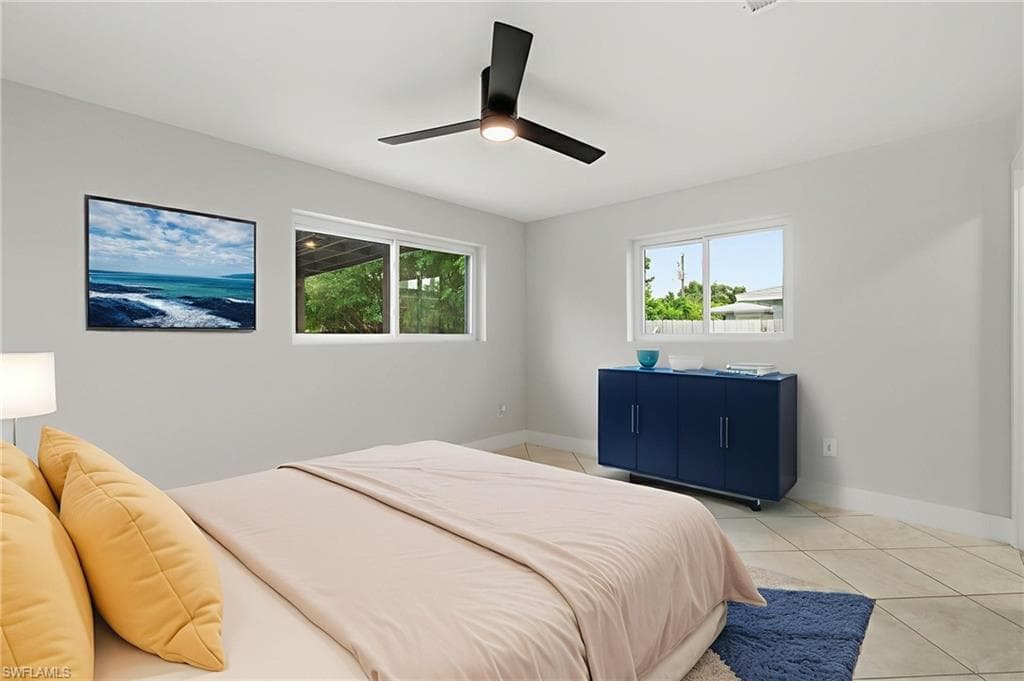1560 Ricardo AVE-9