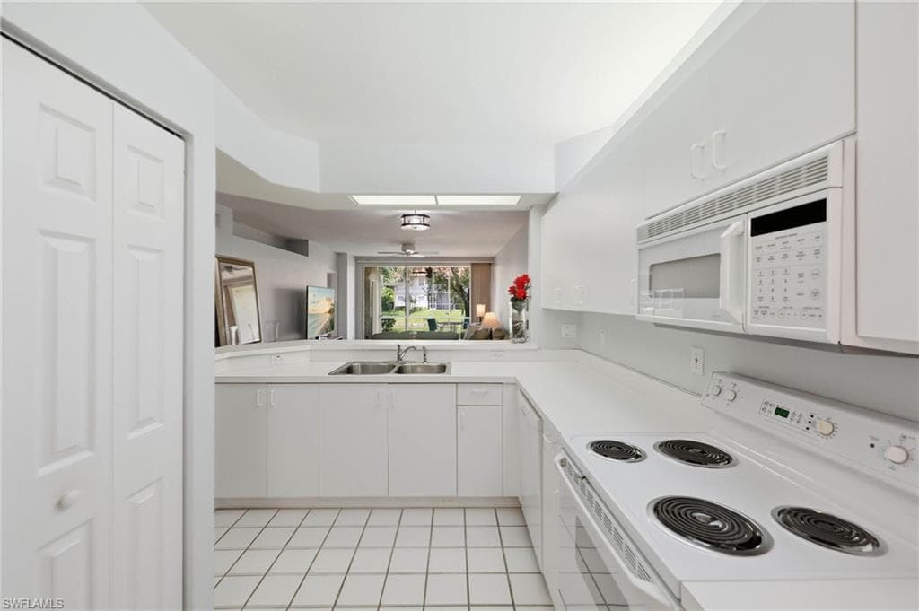 7577 Silver Trumpet LN 103-13