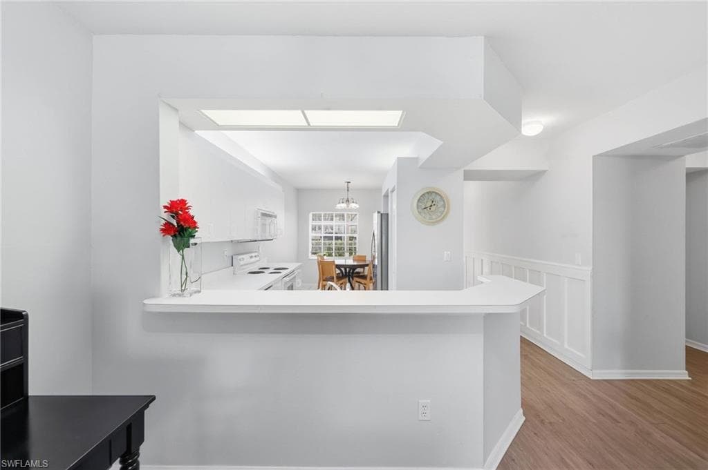 7577 Silver Trumpet LN 103-9