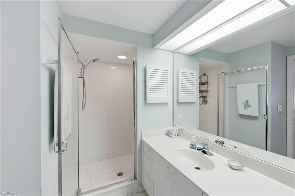 7577 Silver Trumpet LN 103-18