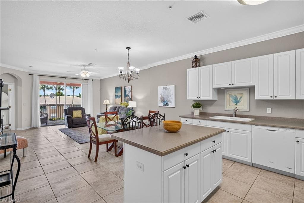 9621 Spanish Moss WAY 3833-10