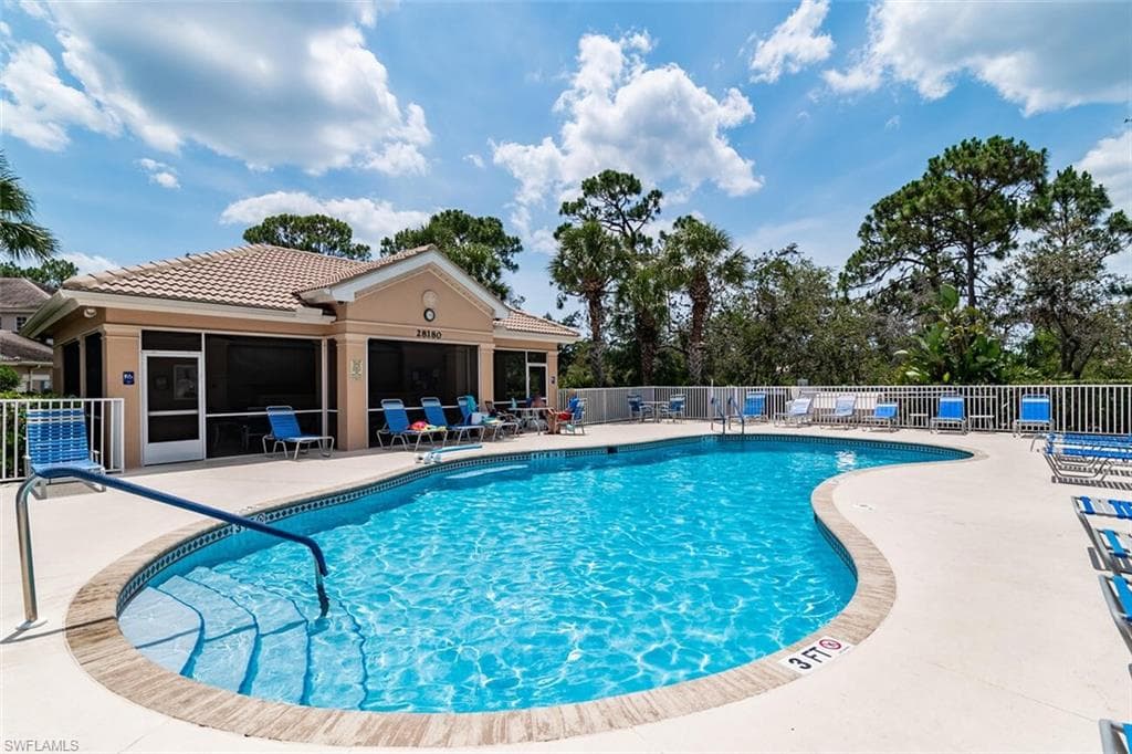 9621 Spanish Moss WAY 3833-35