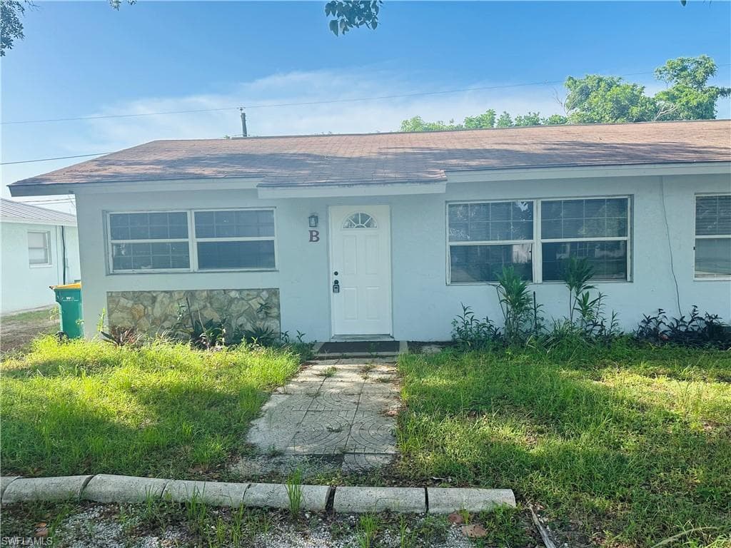 1215 Alhambra CIR B-2