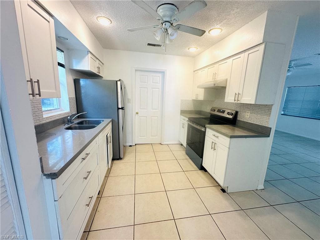 1215 Alhambra CIR B-6