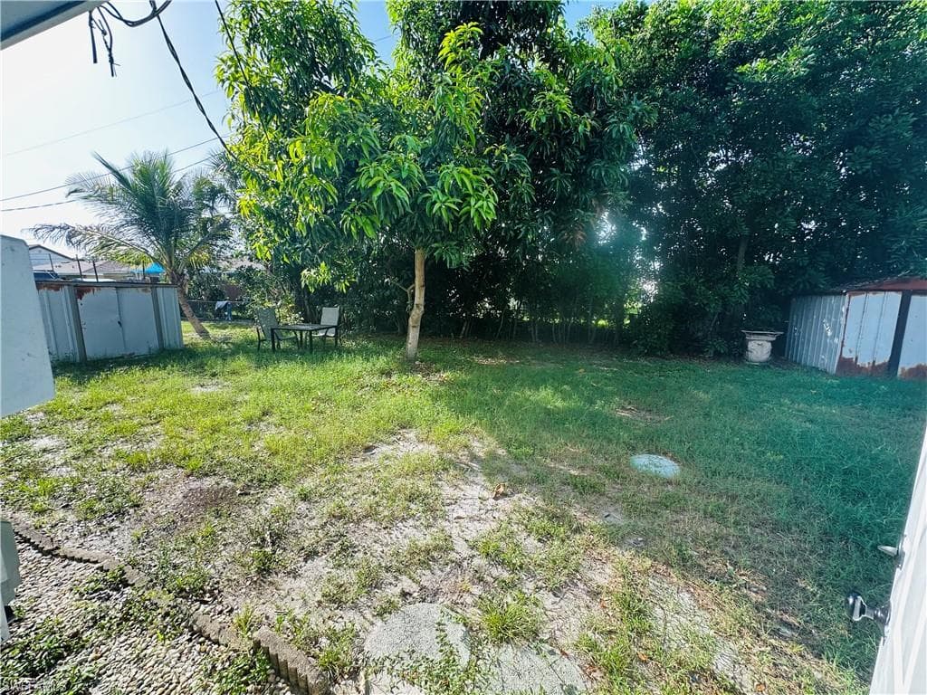 1215 Alhambra CIR B-14