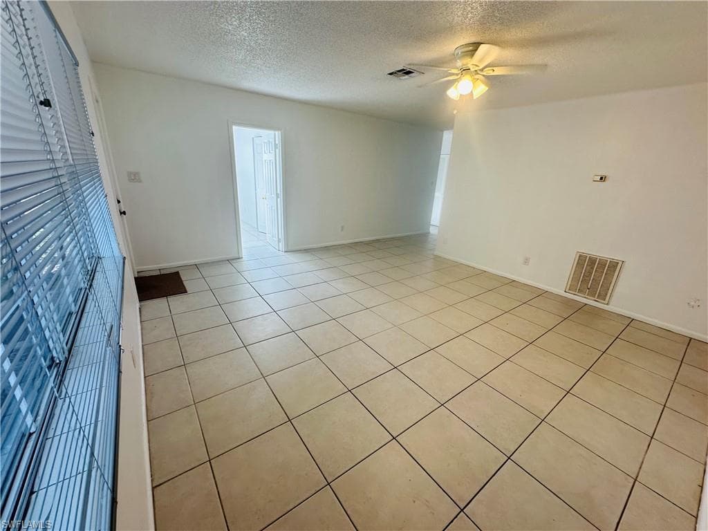 1215 Alhambra CIR B-4