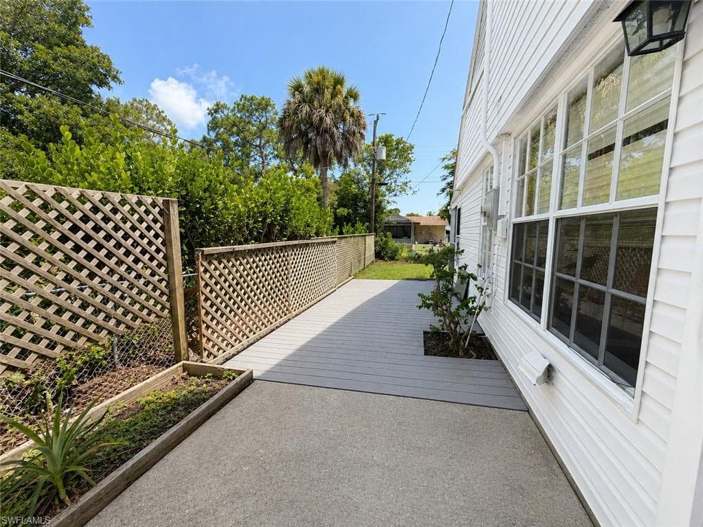4210 CINDY AVE-4