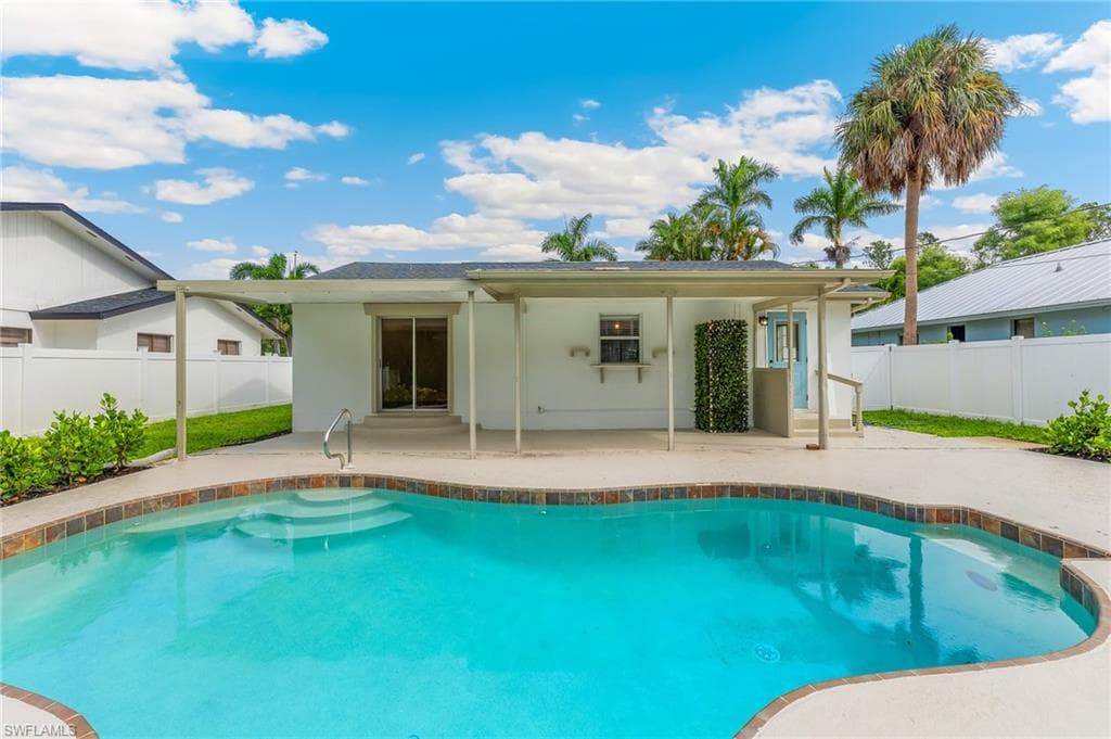 1342 Alhambra DR-2
