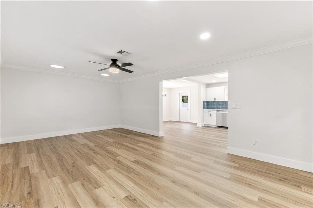 1342 Alhambra DR-6
