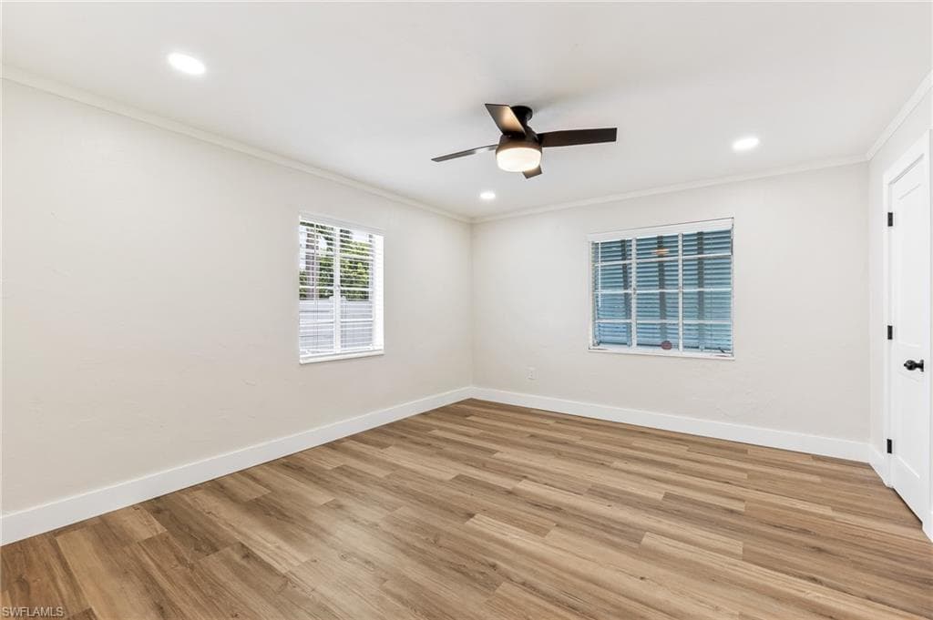 1342 Alhambra DR-12