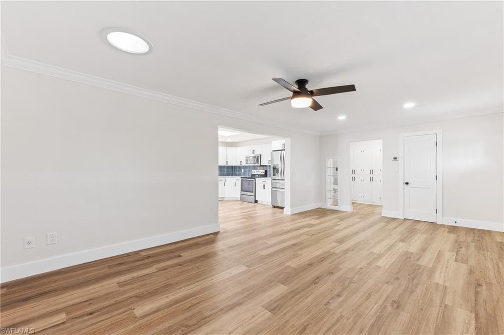 1342 Alhambra DR-9