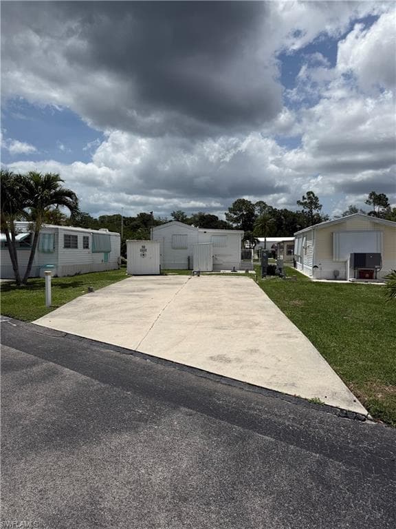 18 Jade DR-1