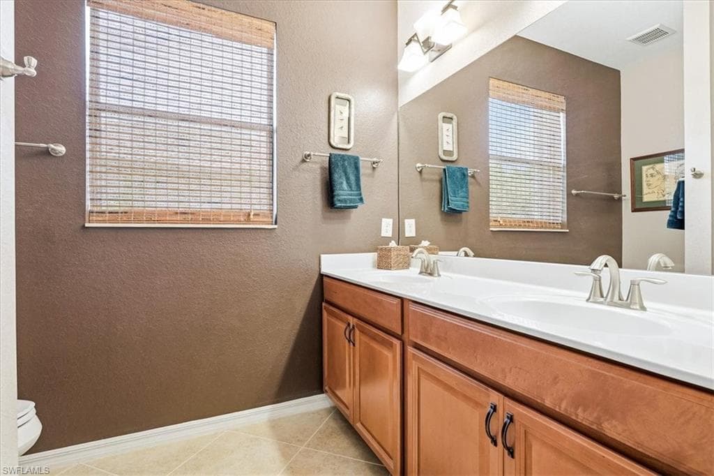20503 Black Tree LN-26