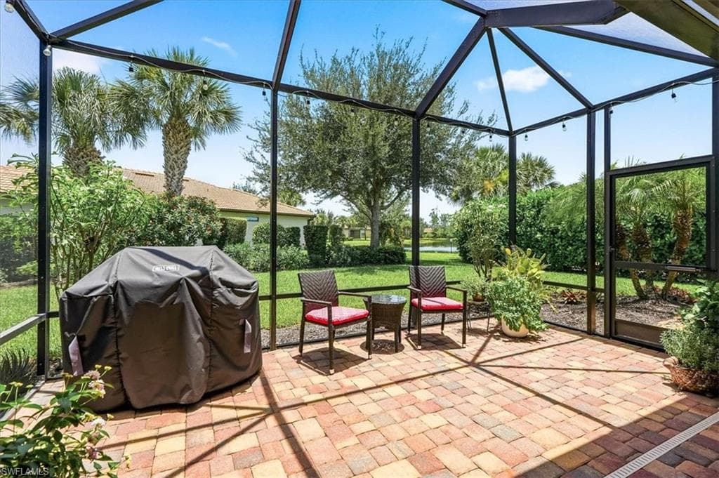 20503 Black Tree LN-18