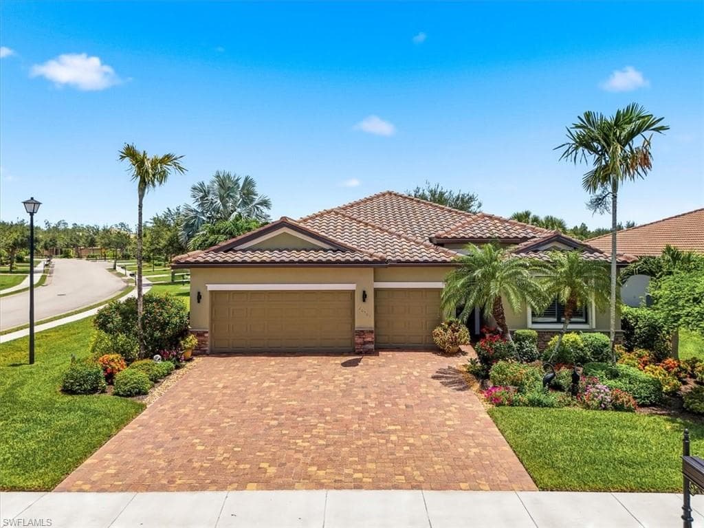 20503 Black Tree LN-48