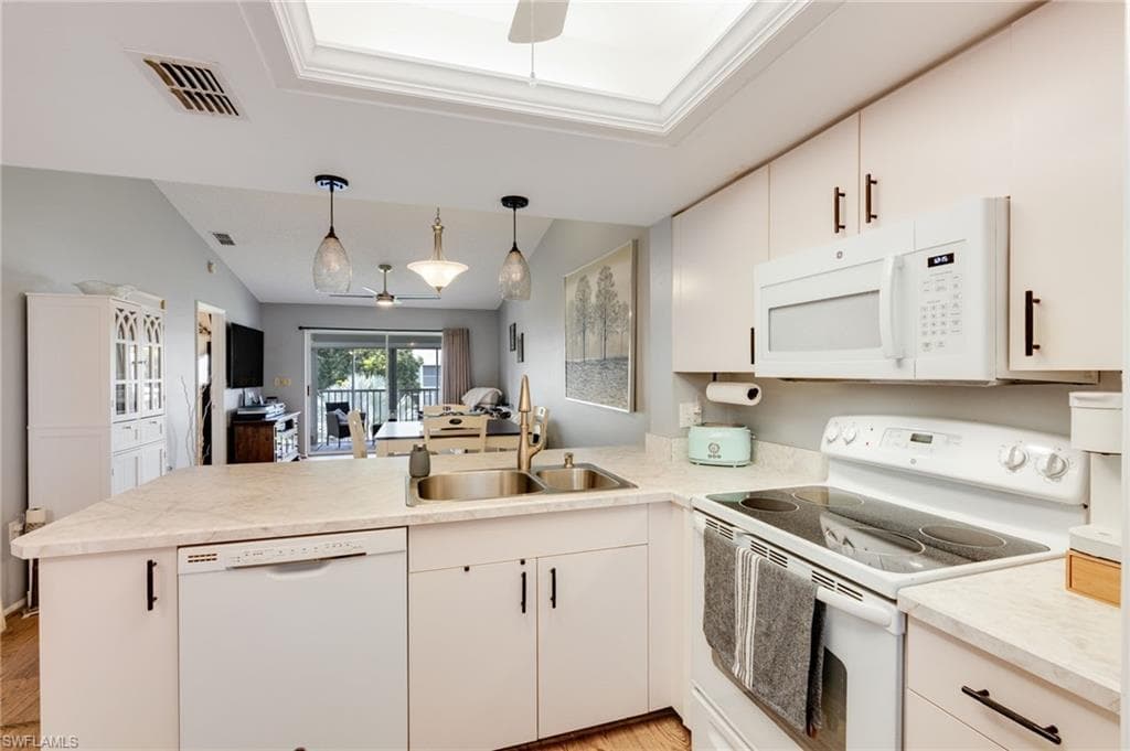 8160 Summerlin Village CIR 507-5