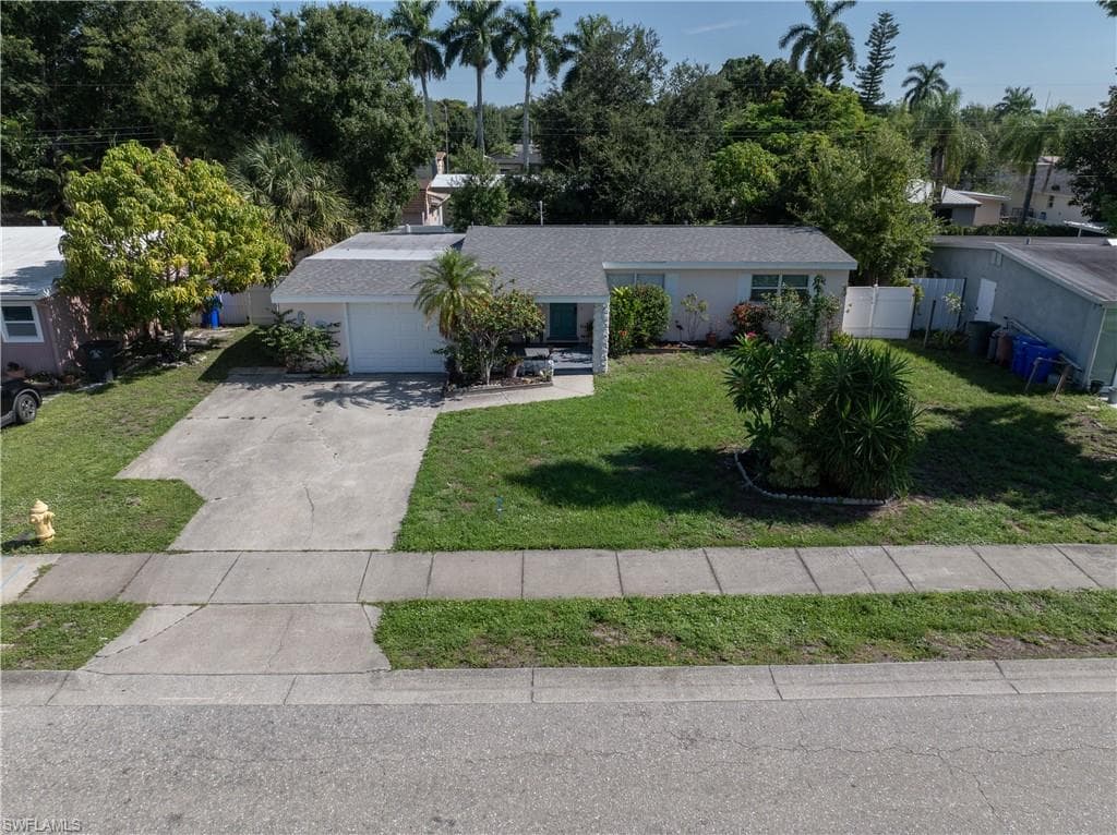 1643 Ricardo AVE-4