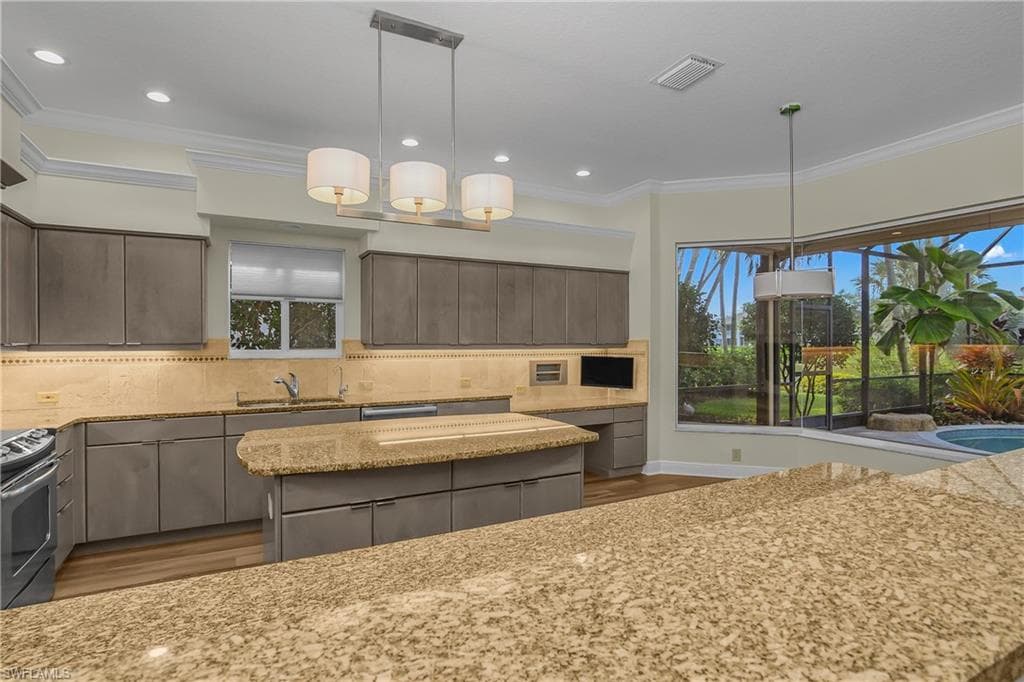 23331 Foxberry LN-15