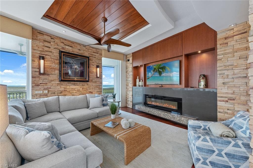 13675 Vanderbilt DR 1105-2