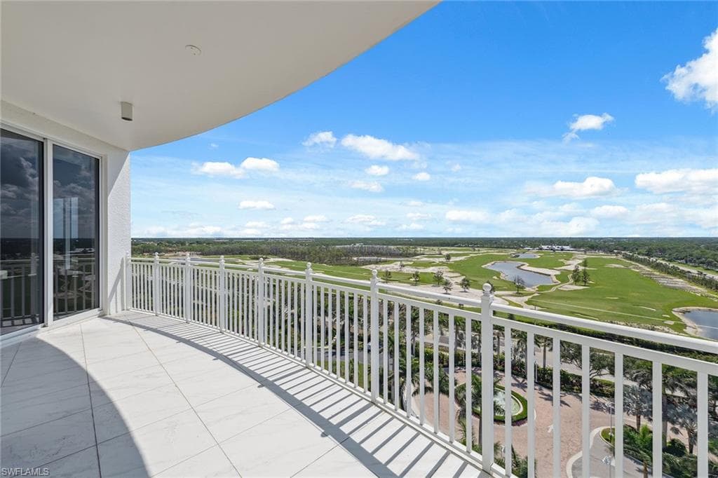 13675 Vanderbilt DR 1105-13