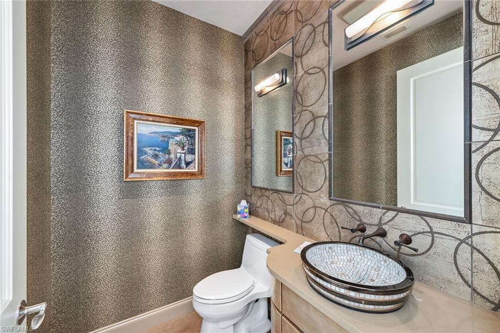 13675 Vanderbilt DR 1105-7