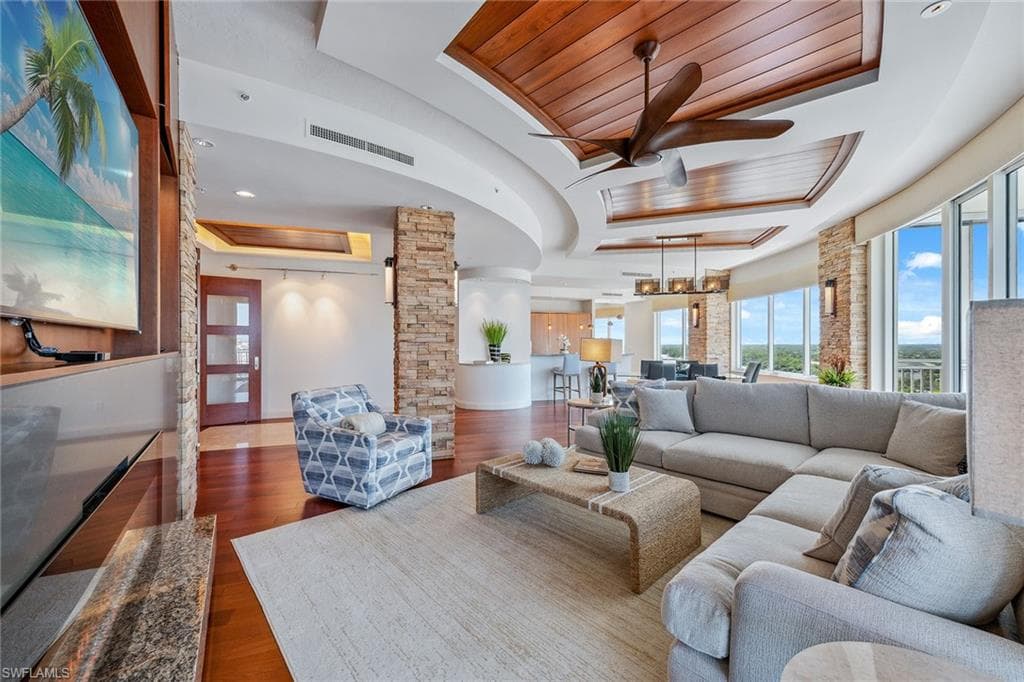 13675 Vanderbilt DR 1105-3