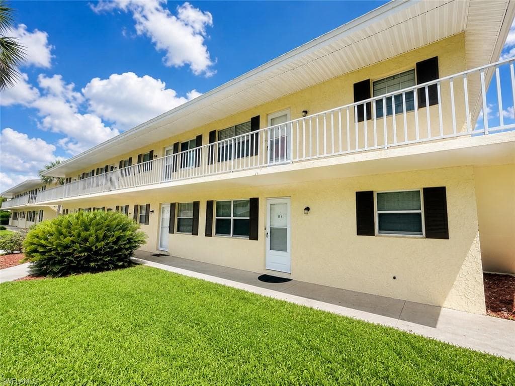 3325 Airport RD N R4-17