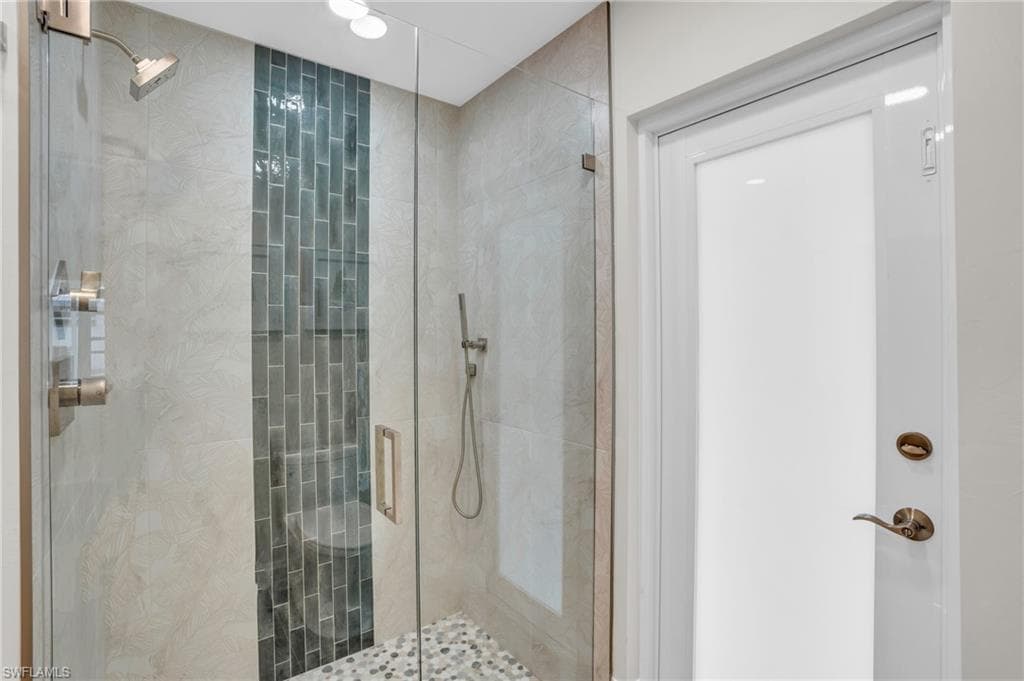 23 Palmview BLVD-23
