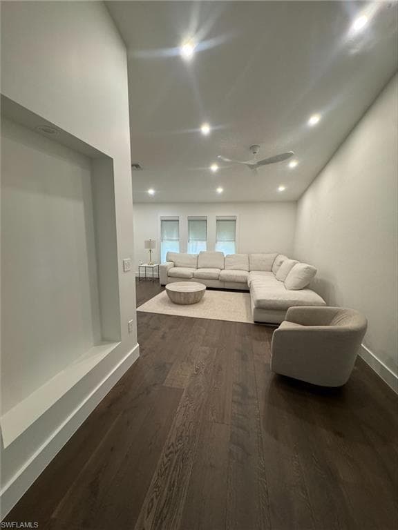 27500 Suffridge DR-12