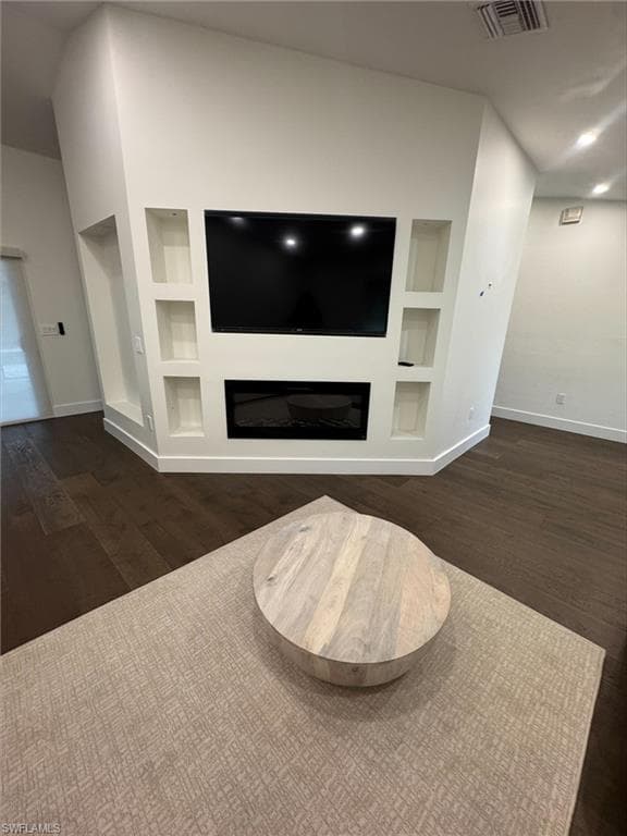 27500 Suffridge DR-11