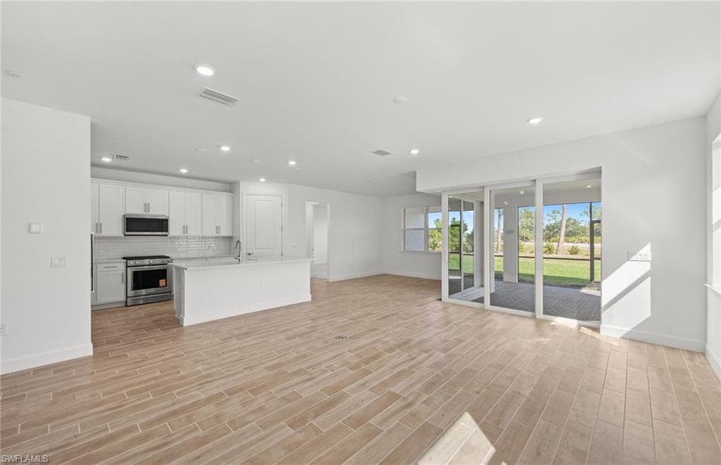 12416 Basalt LN-16