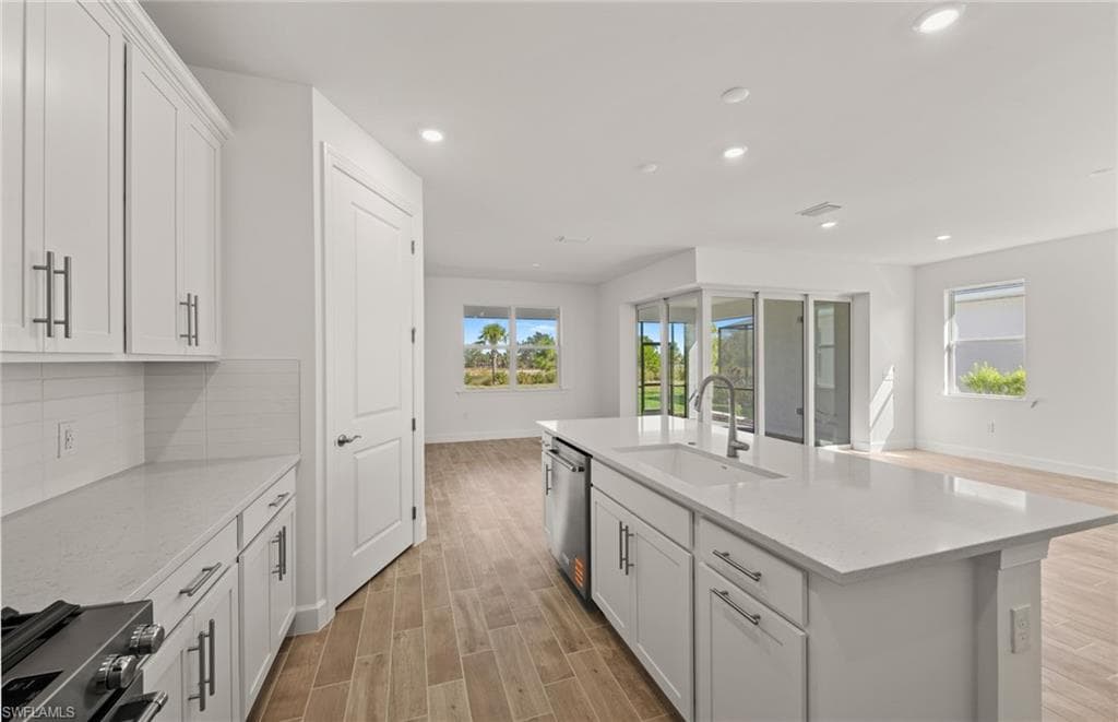 12416 Basalt LN-22