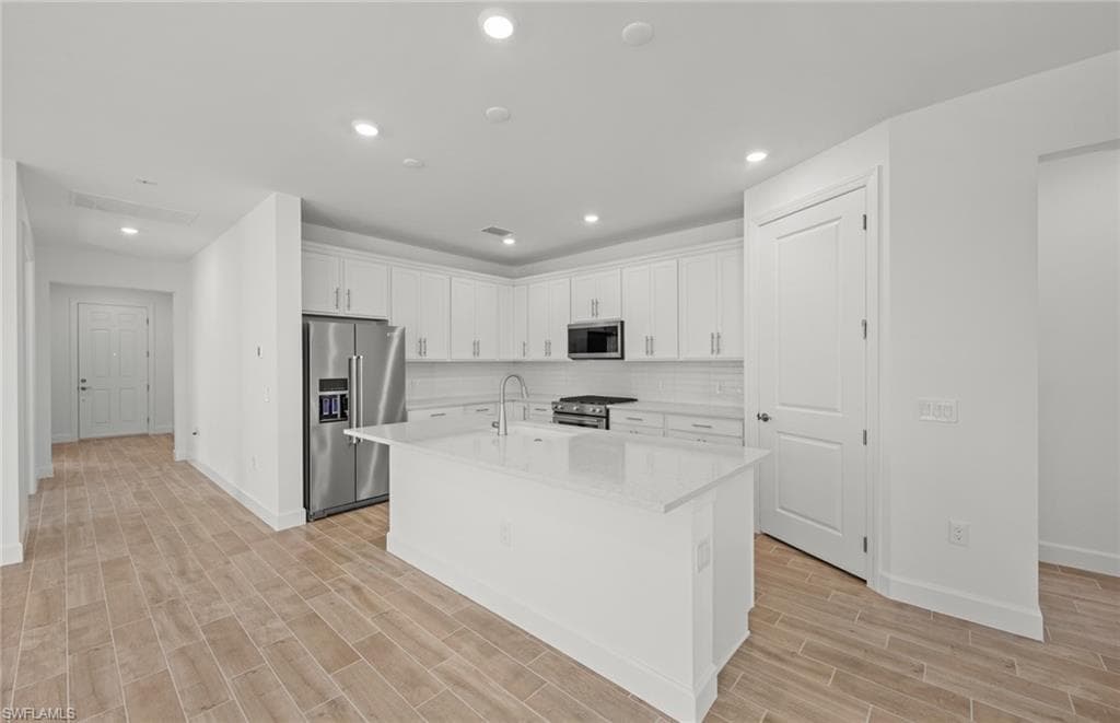 12416 Basalt LN-19