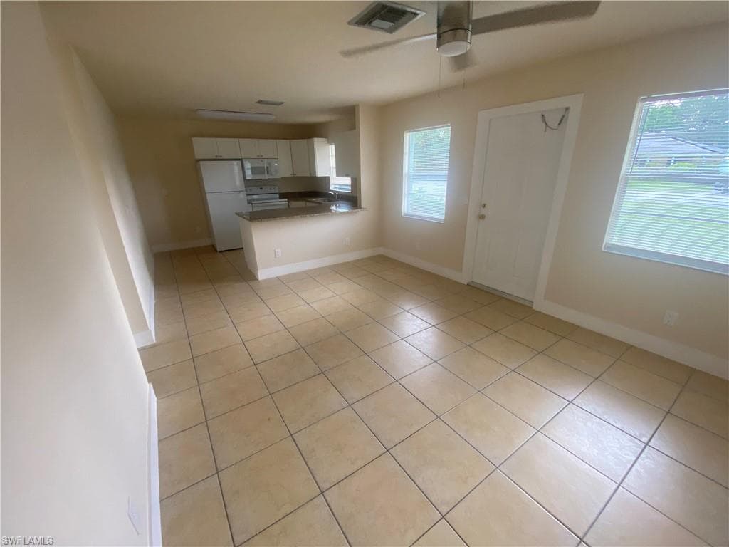2217-2219 Violet DR 2219-2