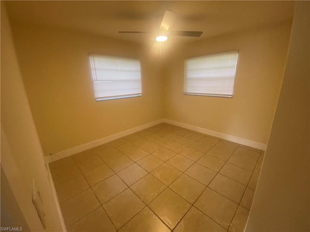 2217-2219 Violet DR 2219-9