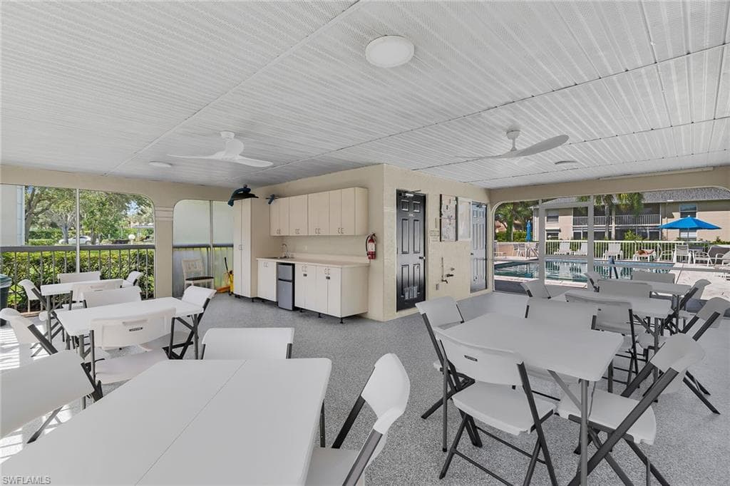 653 Squire CIR 201-27