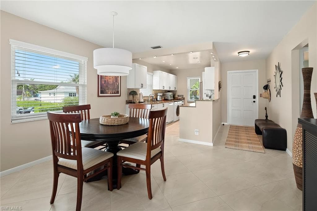 1435 Blue Point AVE 1435-14