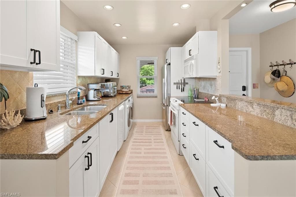1435 Blue Point AVE 1435-18
