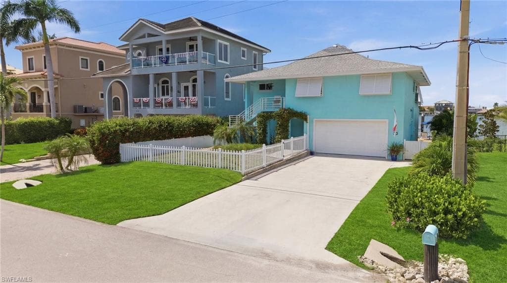 23 Pelican ST-2