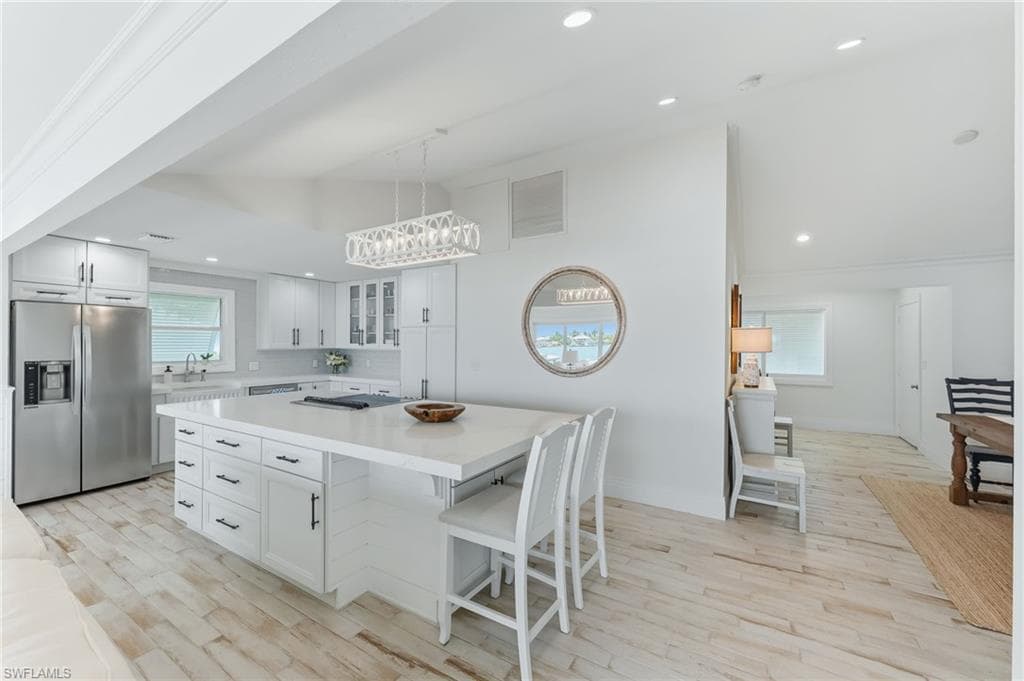 23 Pelican ST-16