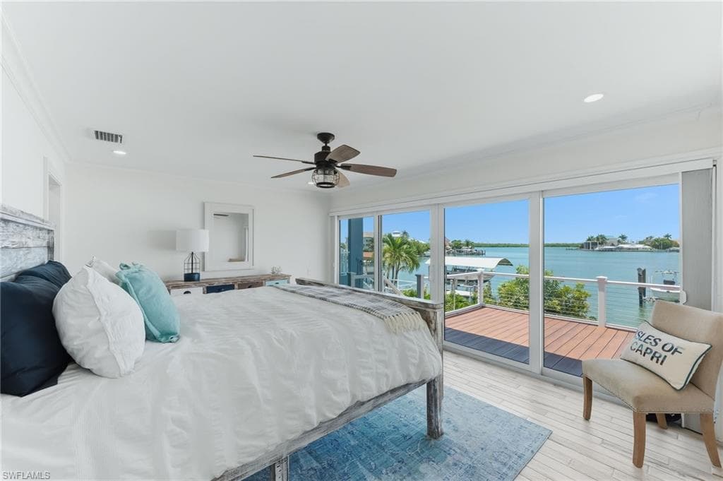 23 Pelican ST-22