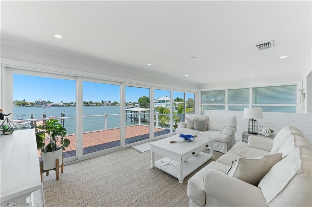 23 Pelican ST-19