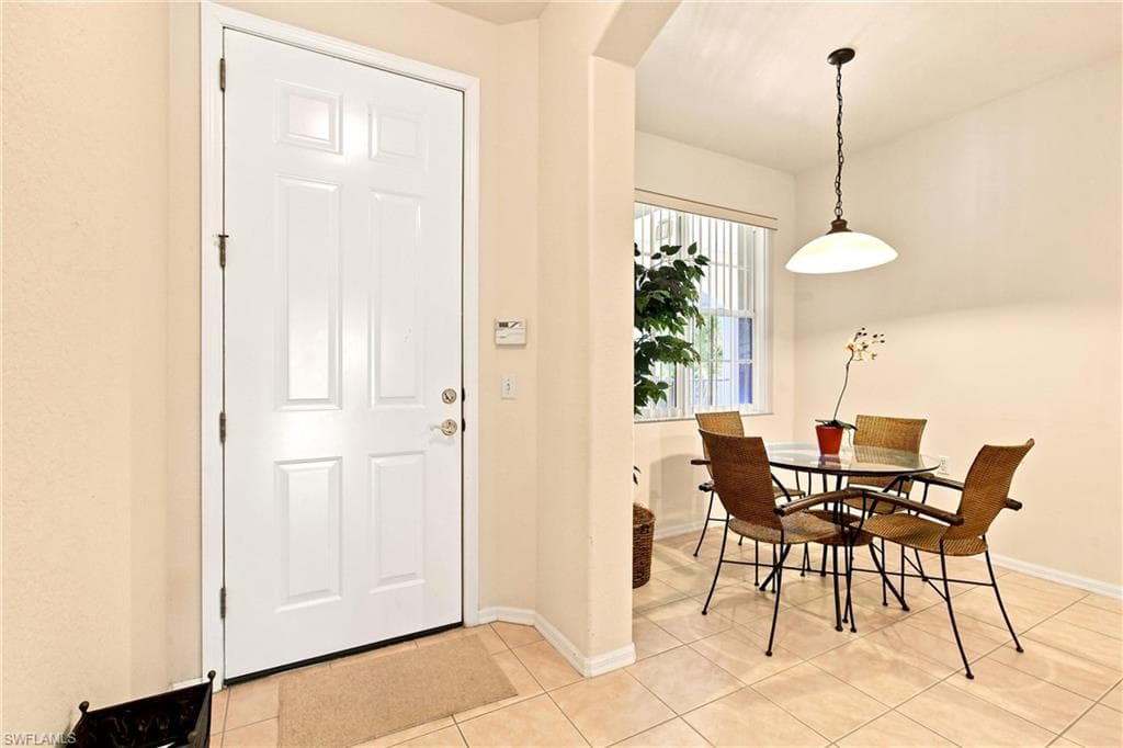 4874 Hampshire CT 303-2