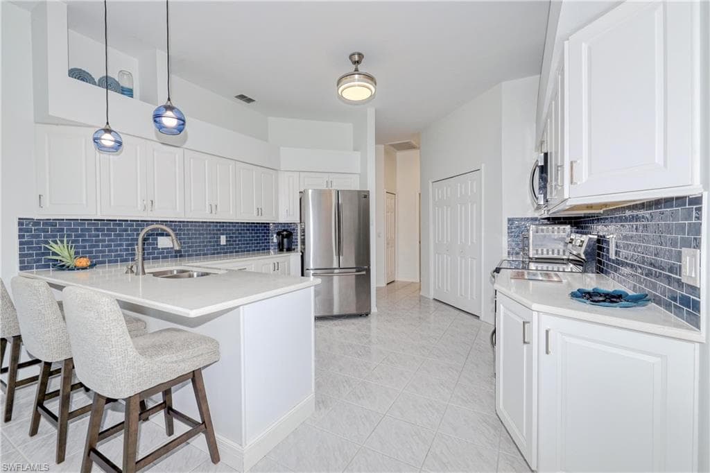 22589 Island Lakes DR-10