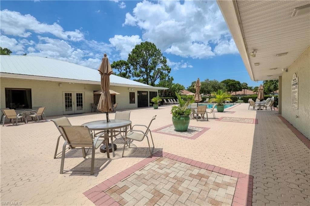 22589 Island Lakes DR-41