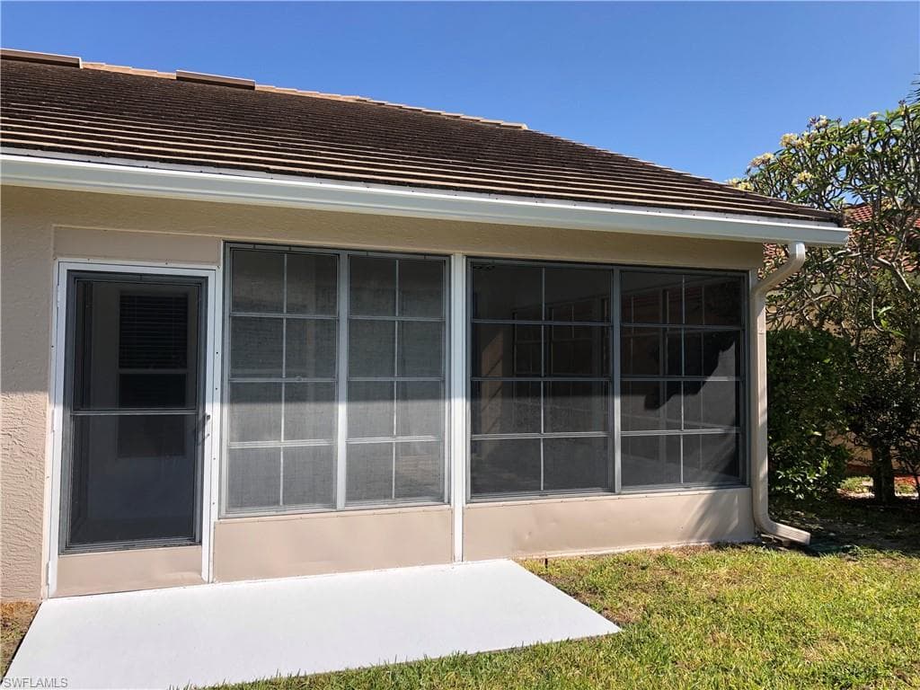 8223 Breton CIR-16